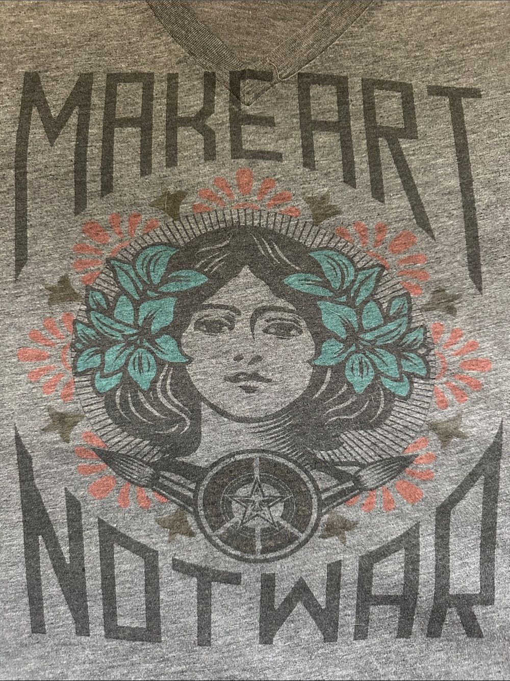 Women's T-Shirt Size Large Obey Make Art Not War - Picture 5 of 7